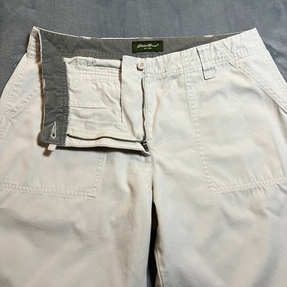 Eddie Bauer Mid Rise Cropped Straight Leg Cotton Khaki Pants Size 8 Outdoors - Picture 5 of 12